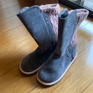 Gray/pink boots for girls warm size 1